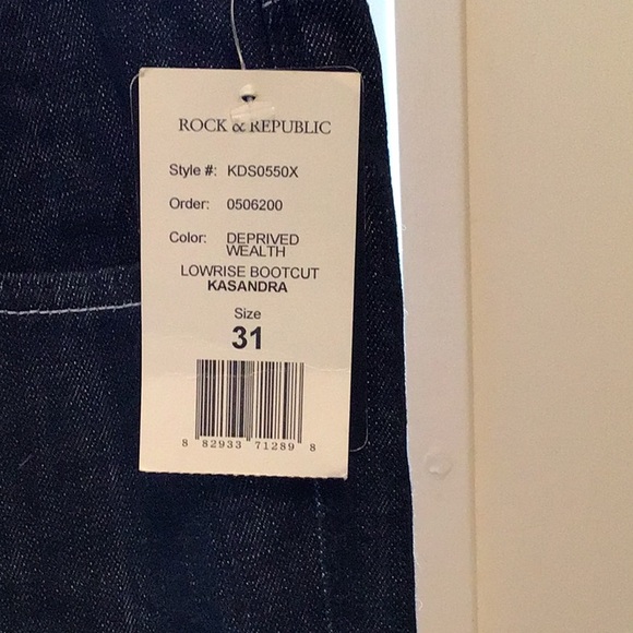 Rock & Republic Jeans with silver embroidery Bootcut NWT - Picture 7 of 8